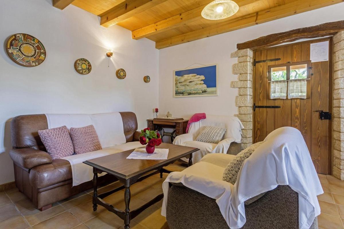 Villa Galant in Prkačini  Žminj Exterior foto